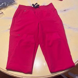 Figs pink joggers XS never worn